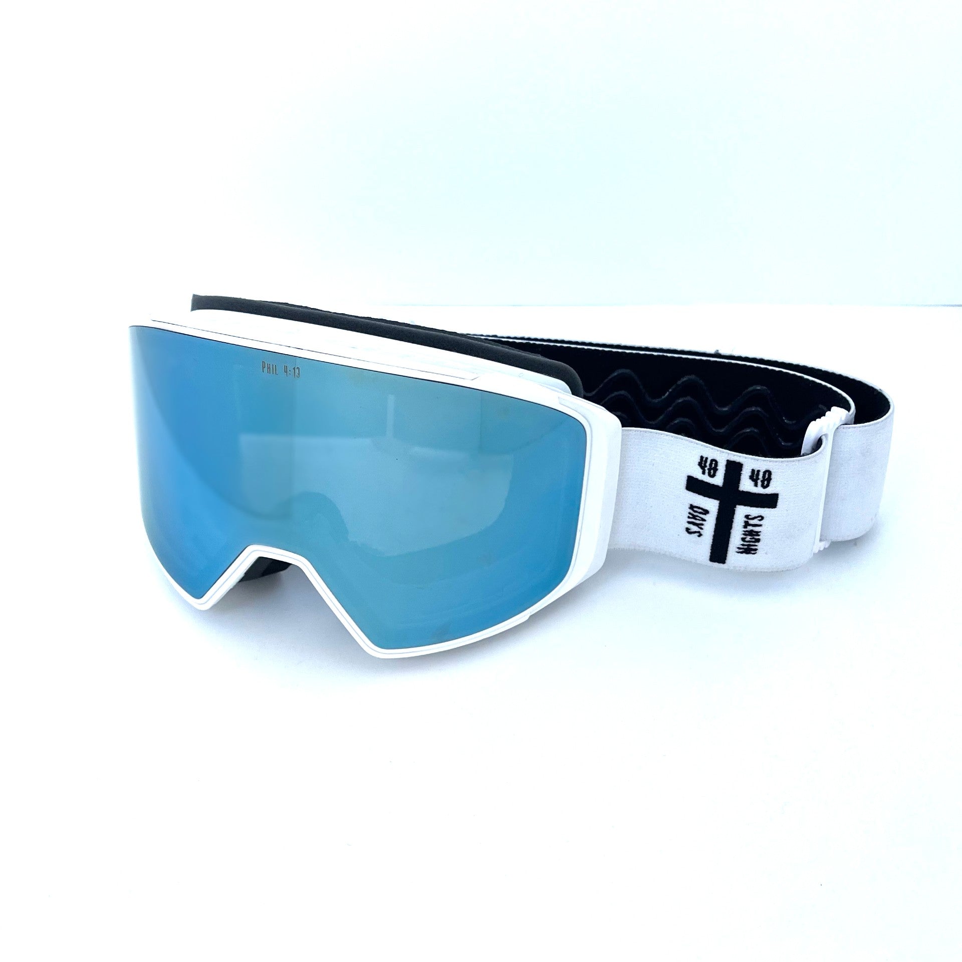 Night time snowboarding goggles on sale